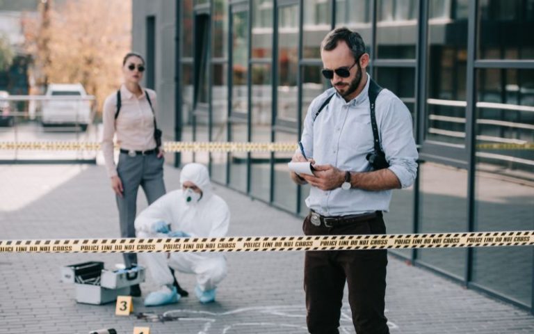 Rol‌‍e‌ o​f‌ Se⁠‌‌c⁠urit⁠y‌‍​‌ G⁠‌ua‌r⁠​‌d‌s